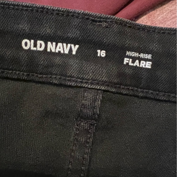 Old Navy Black High Rise Flare Jeans Sz 16 - Picture 3 of 3